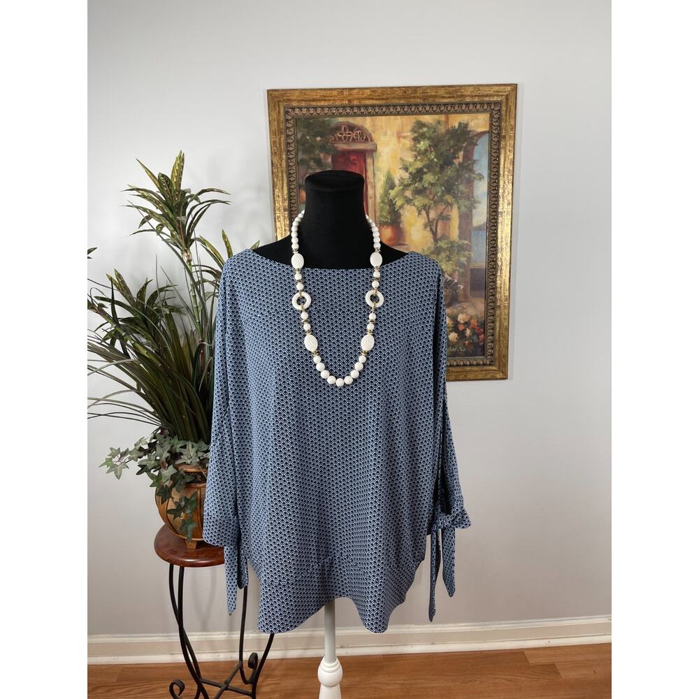 The Limited Collection Top Womens 1X Blue Geometric Sophisticated Minimalist